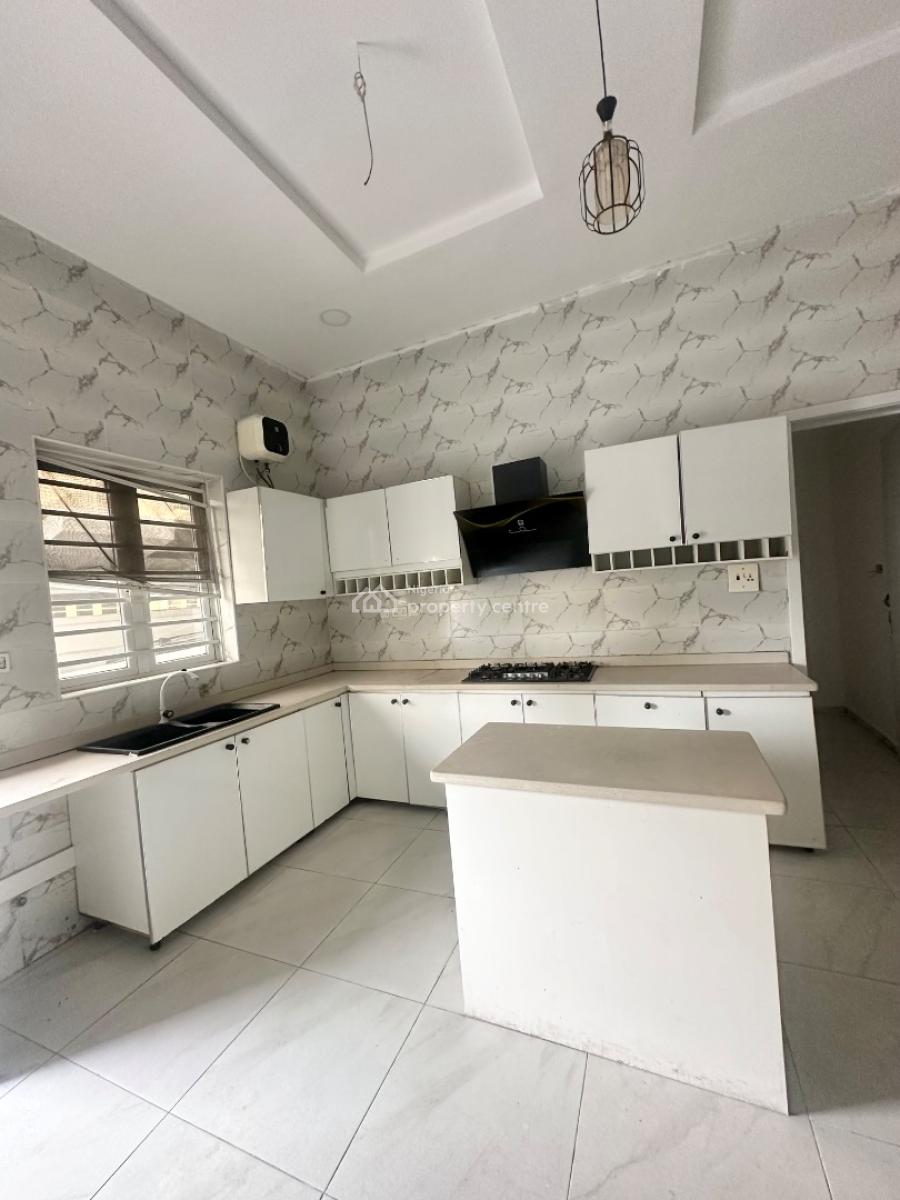 a Masters Room in Shared Apartment., Canal West Estate., Osapa, Lekki, Lagos, Semi-detached Duplex for Rent