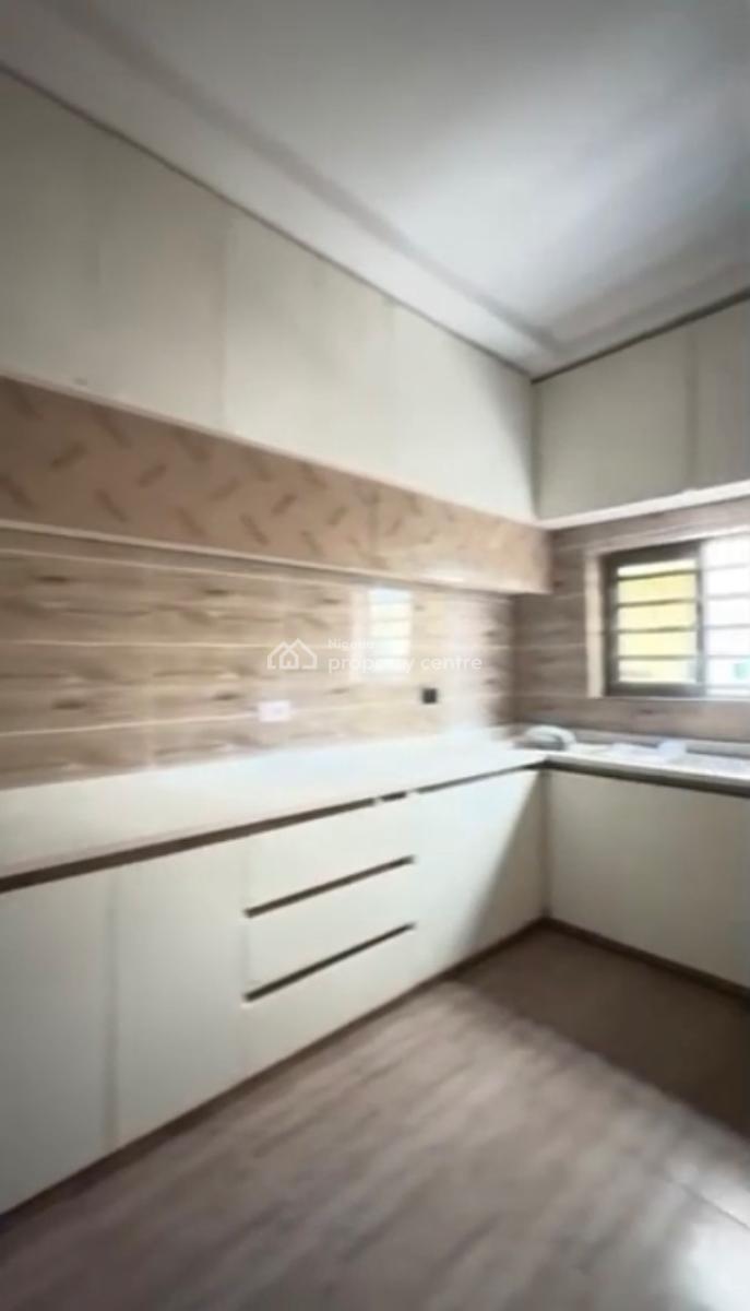 Distress: Newly Built 4 Bedroom Terrace Duplex + Bq, Gaduwa, Abuja, Terraced Duplex for Sale