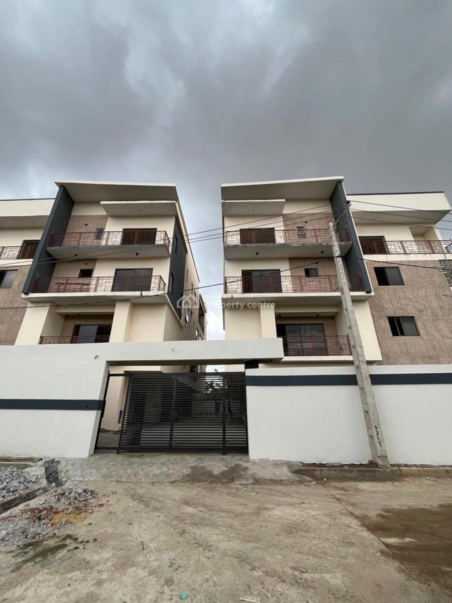 Deluxe & Spacious 4 Bed Penthouse with an Elevator Bq, Obanikoro, Shomolu, Lagos, Detached Duplex for Sale