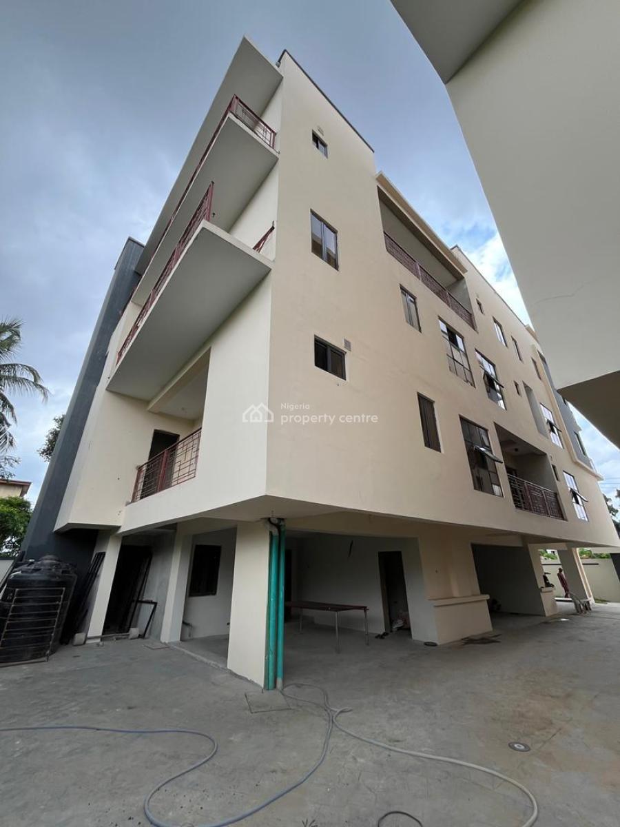 Deluxe & Spacious 4 Bed Penthouse with an Elevator Bq, Obanikoro, Shomolu, Lagos, Detached Duplex for Sale
