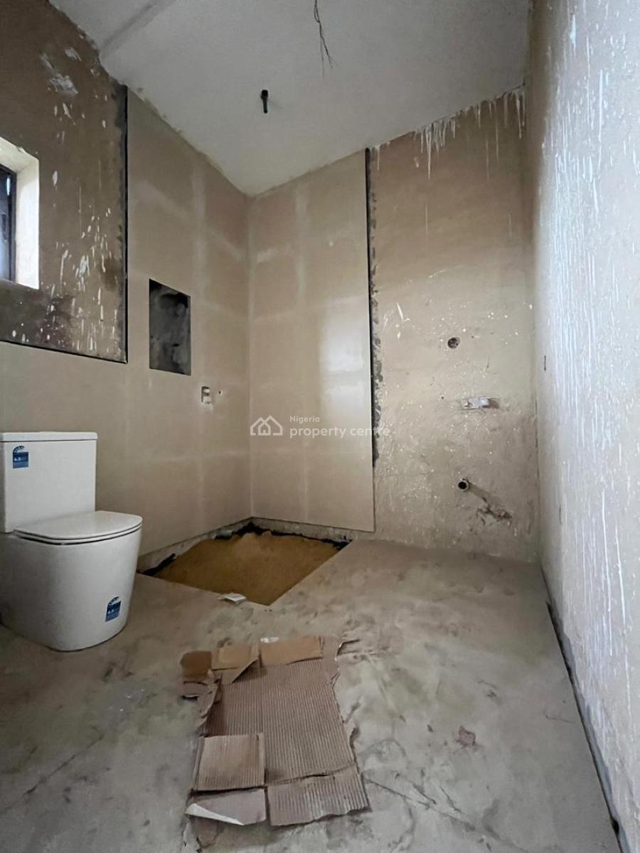 Deluxe & Spacious 4 Bed Penthouse with an Elevator Bq, Obanikoro, Shomolu, Lagos, Detached Duplex for Sale