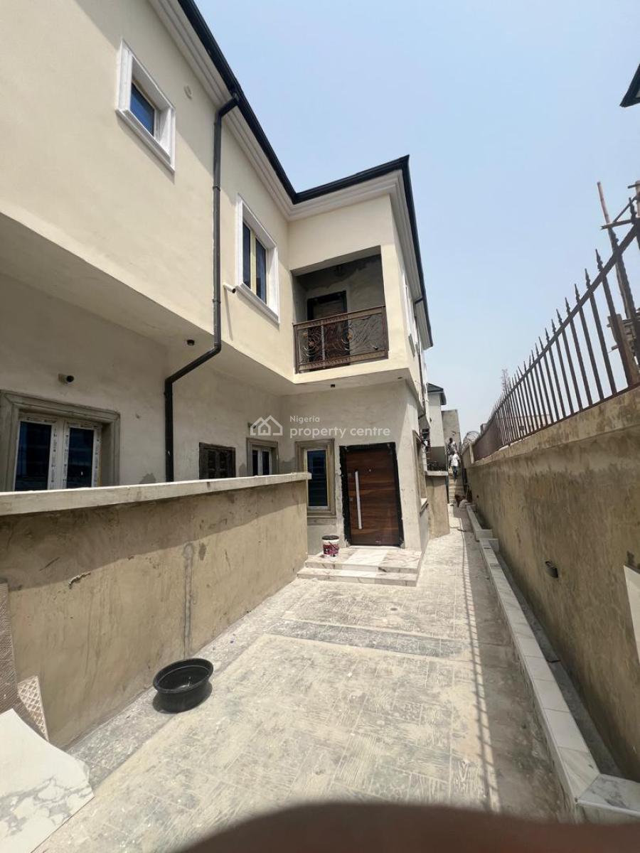 Small Bq Room Shared Kitchen, Chevy View Estate, Lekki, Lagos, Self Contain (single Rooms) for Rent
