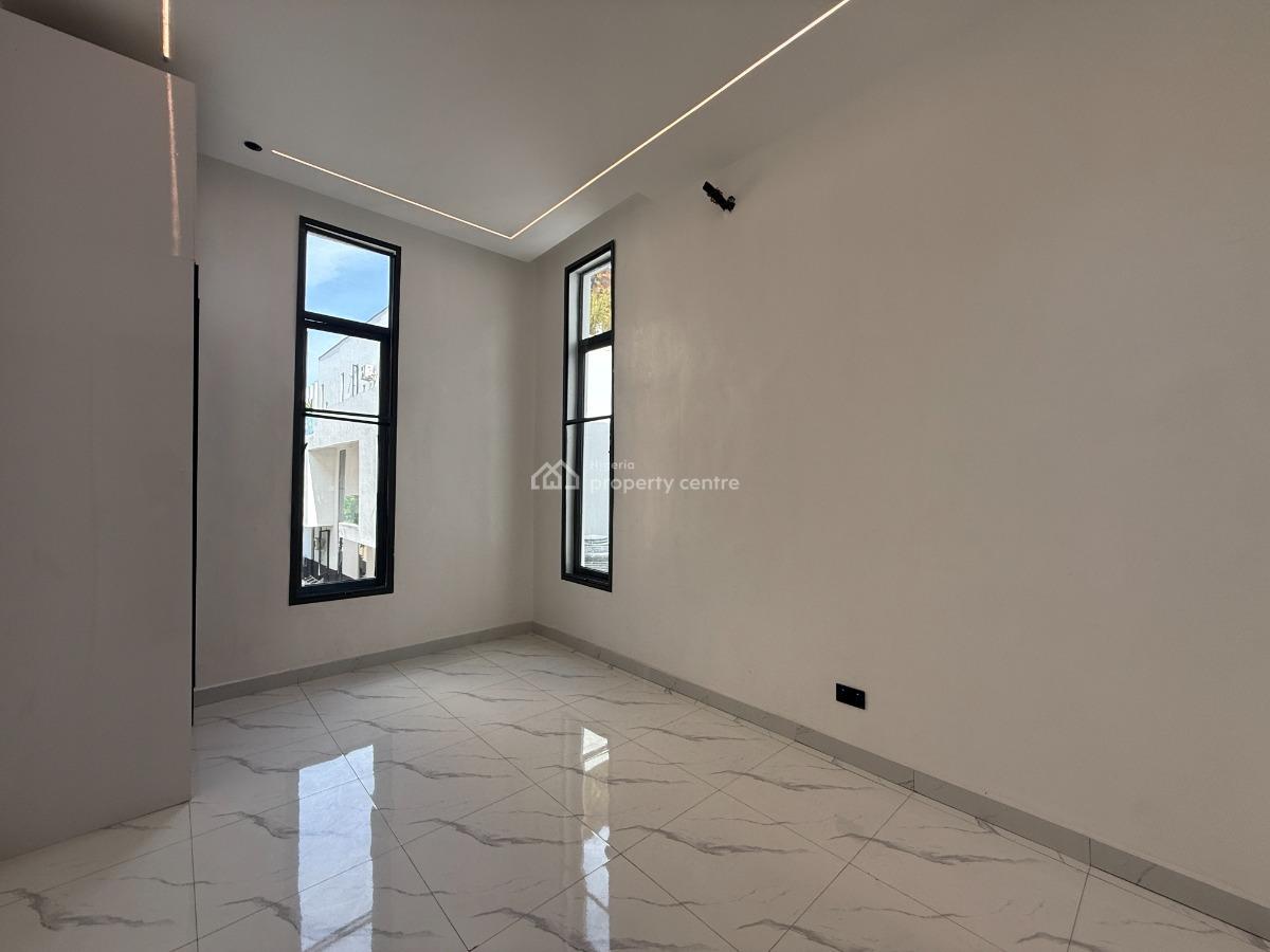5 Bedroom Detached for Available, Osapa, Lekki, Lagos, Detached Duplex for Sale