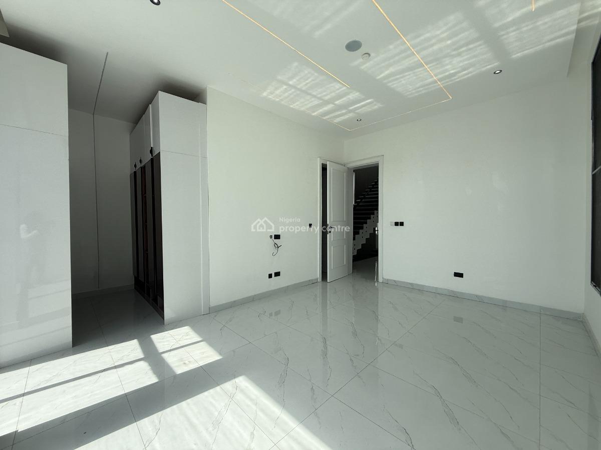 5 Bedroom Detached for Available, Osapa, Lekki, Lagos, Detached Duplex for Sale