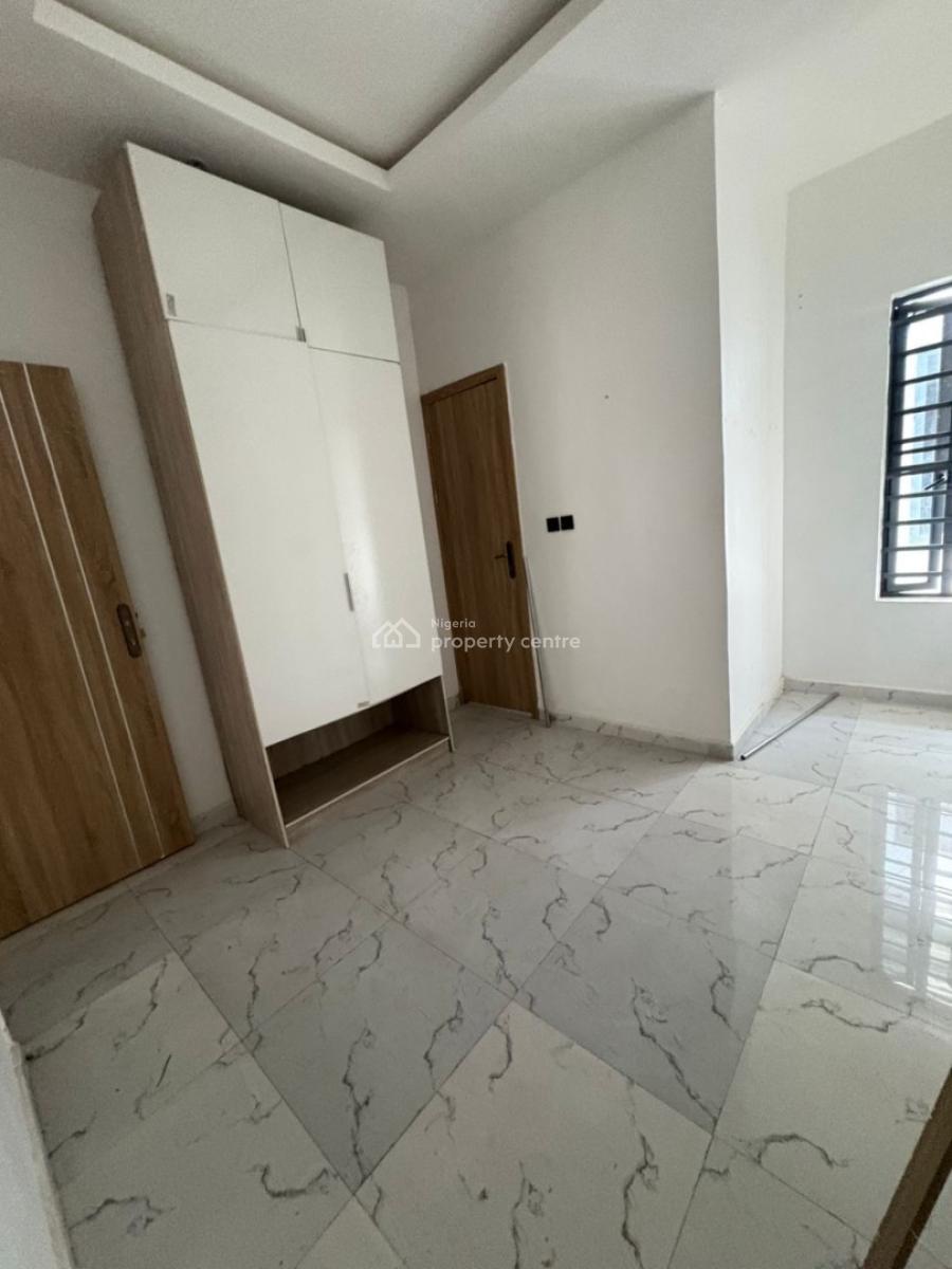 Single Room Upstairs, West End Estate,lekki County, Ikota, Lekki, Lagos, Self Contain (single Rooms) for Rent