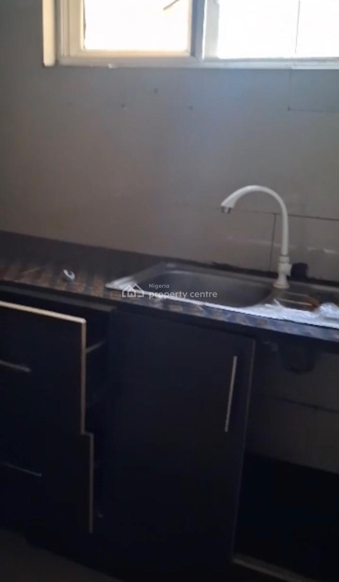 Executive 2 Bedroom Flat with Rooms En-suite, Off Toyin, Ikeja, Lagos, Flat / Apartment for Rent