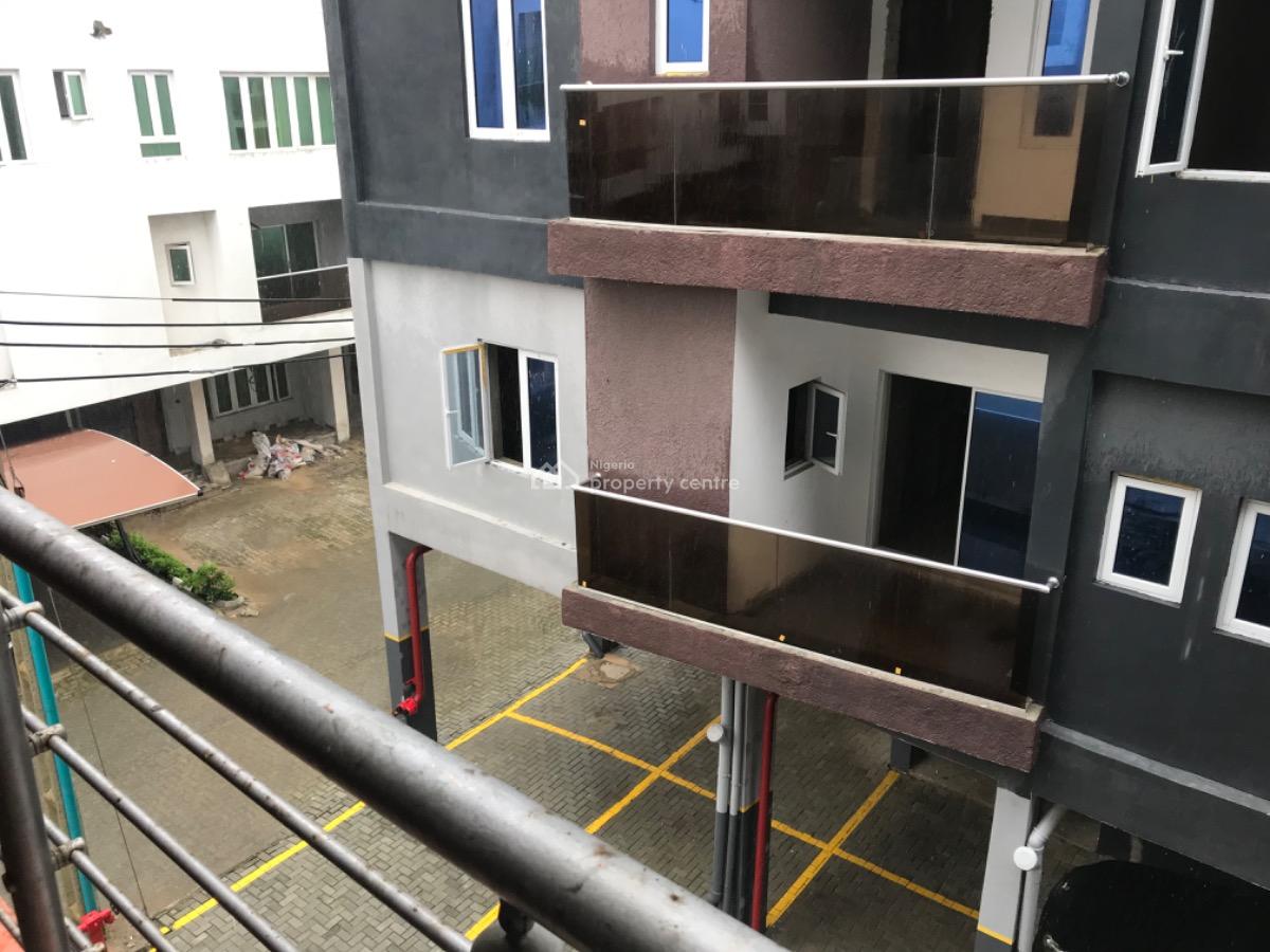 a Modern 2 Bedroom Apartment at Lekki Phase 1., Cyberville Estate, Ikate., Lekki Phase 1, Lekki, Lagos, Flat / Apartment for Rent