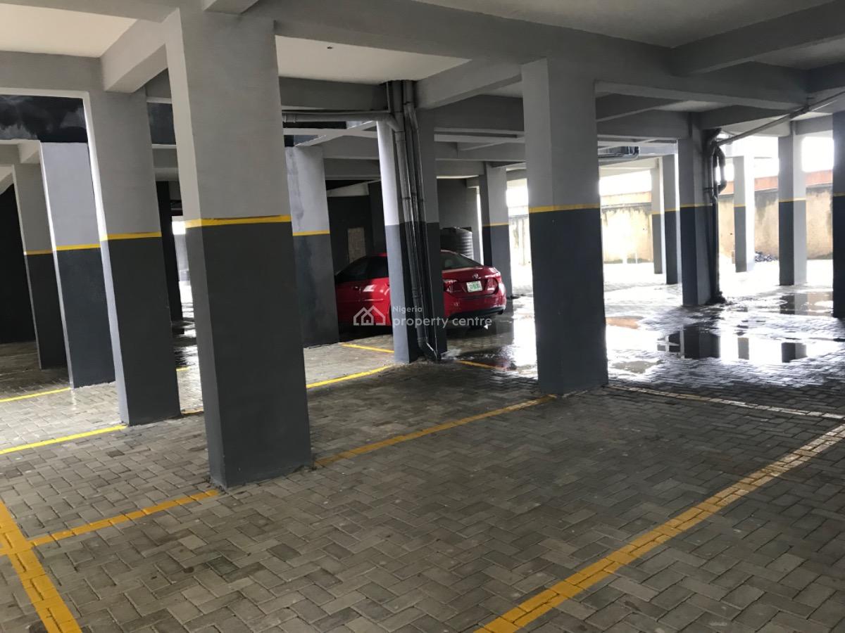a Modern 2 Bedroom Apartment at Lekki Phase 1., Cyberville Estate, Ikate., Lekki Phase 1, Lekki, Lagos, Flat / Apartment for Rent
