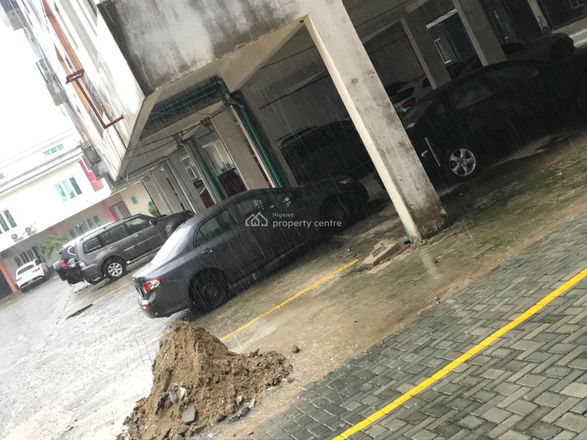 a Modern 2 Bedroom Apartment at Lekki Phase 1., Cyberville Estate, Ikate., Lekki Phase 1, Lekki, Lagos, Flat / Apartment for Rent