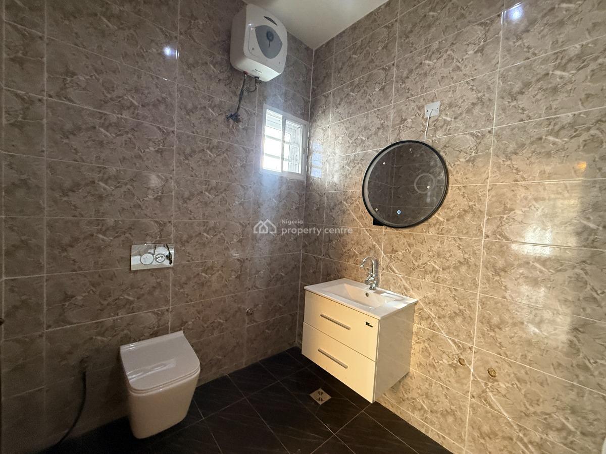 5 Bedroom Detached  Available, Osapa, Lekki, Lagos, Detached Duplex for Sale
