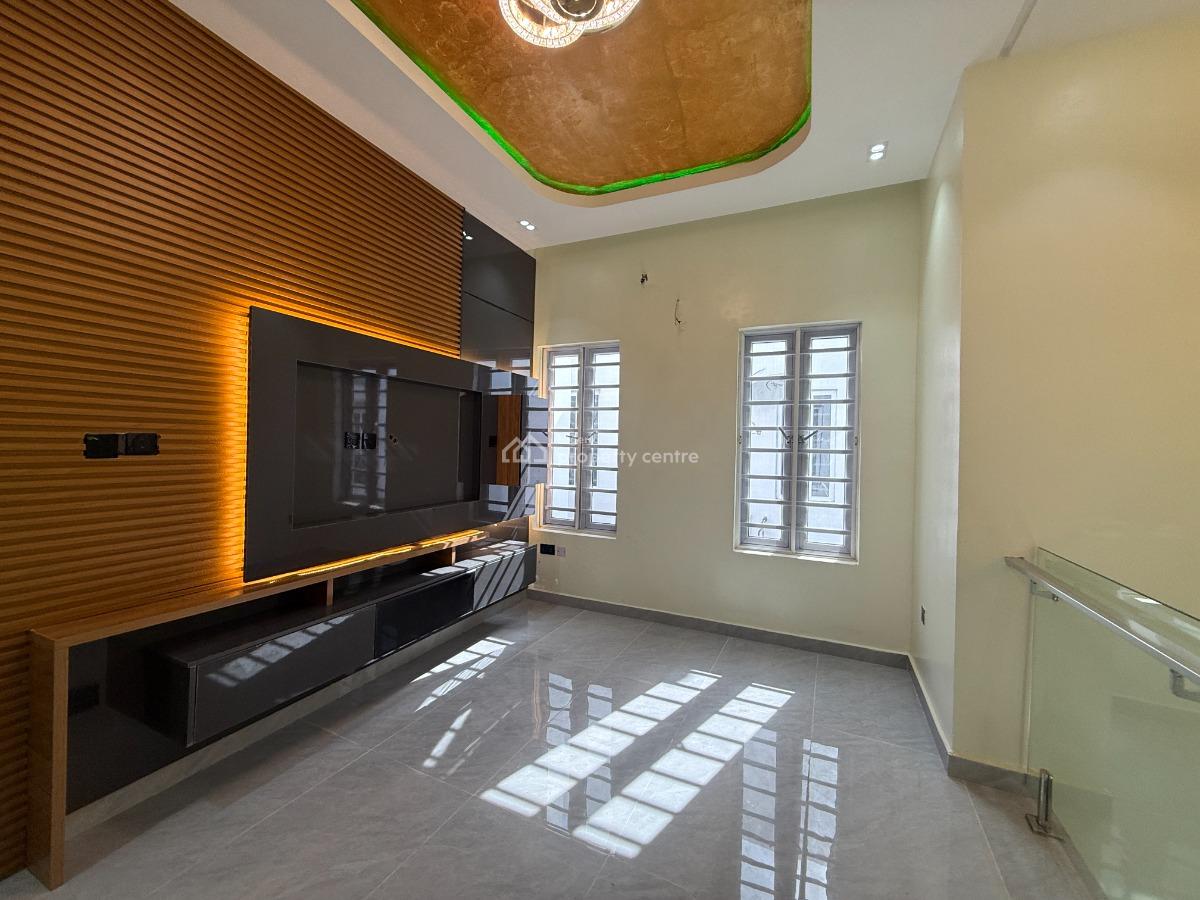 5 Bedroom Detached  Available, Osapa, Lekki, Lagos, Detached Duplex for Sale