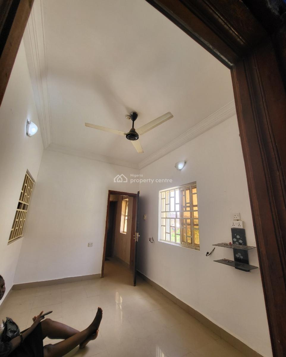 Luxurious Massive Sefcon Apartment, By American International School, Durumi, Abuja, Self Contain (single Rooms) for Rent