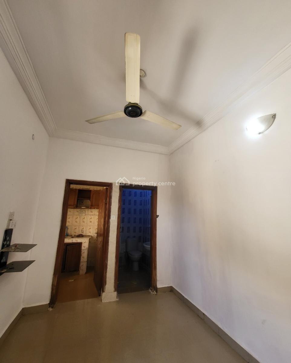 Luxurious Massive Sefcon Apartment, By American International School, Durumi, Abuja, Self Contain (single Rooms) for Rent