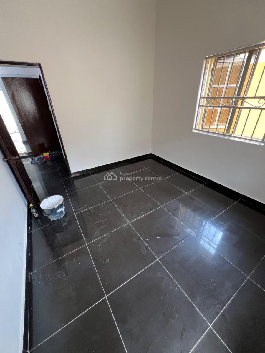 Spacious Self-serviced Mini Flat in a Very Nice Area, Hakeem Dickson Road, Lekki Phase 1, Lekki, Lagos, Mini Flat (room and Parlour) for Rent