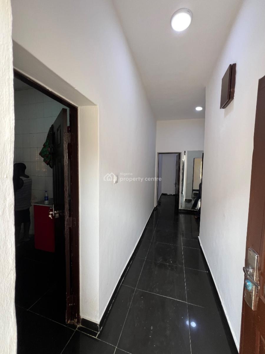 Spacious Self-serviced Mini Flat in a Very Nice Area, Hakeem Dickson Road, Lekki Phase 1, Lekki, Lagos, Mini Flat (room and Parlour) for Rent