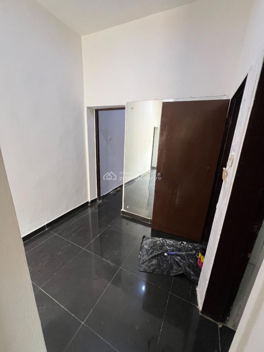 Spacious Self-serviced Mini Flat in a Very Nice Area, Hakeem Dickson Road, Lekki Phase 1, Lekki, Lagos, Mini Flat (room and Parlour) for Rent