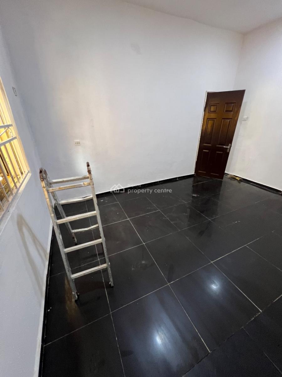 Spacious Self-serviced Mini Flat in a Very Nice Area, Hakeem Dickson Road, Lekki Phase 1, Lekki, Lagos, Mini Flat (room and Parlour) for Rent