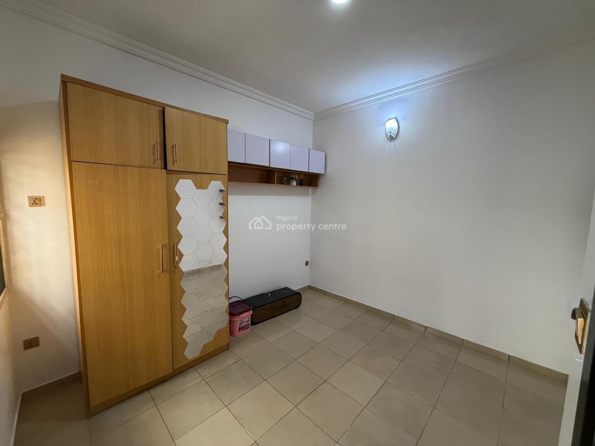a Nice Room Self Contained in a Serene and Secured Estate, Nike Art Gallery Road, Ikate, Lekki, Lagos, Self Contain (single Rooms) for Rent