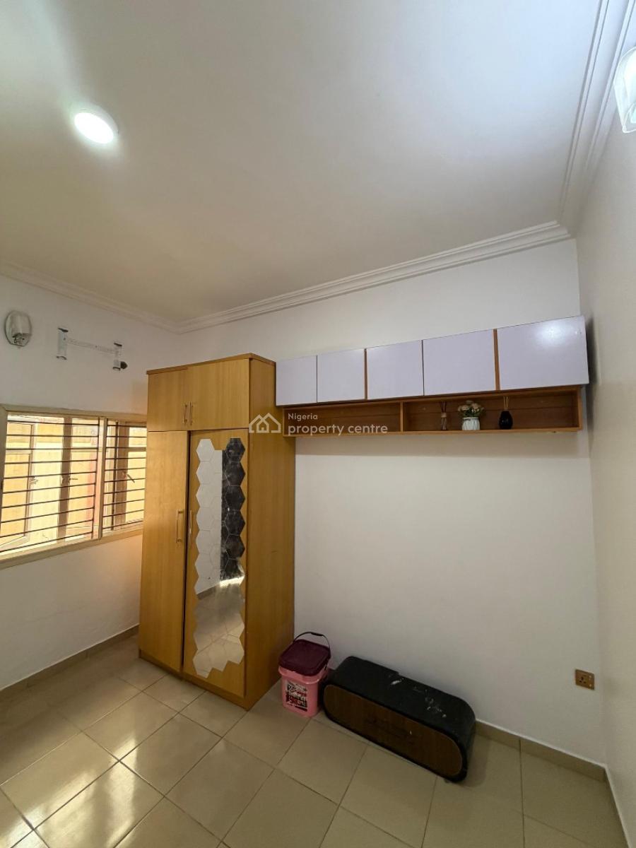 a Nice Room Self Contained in a Serene and Secured Estate, Nike Art Gallery Road, Ikate, Lekki, Lagos, Self Contain (single Rooms) for Rent
