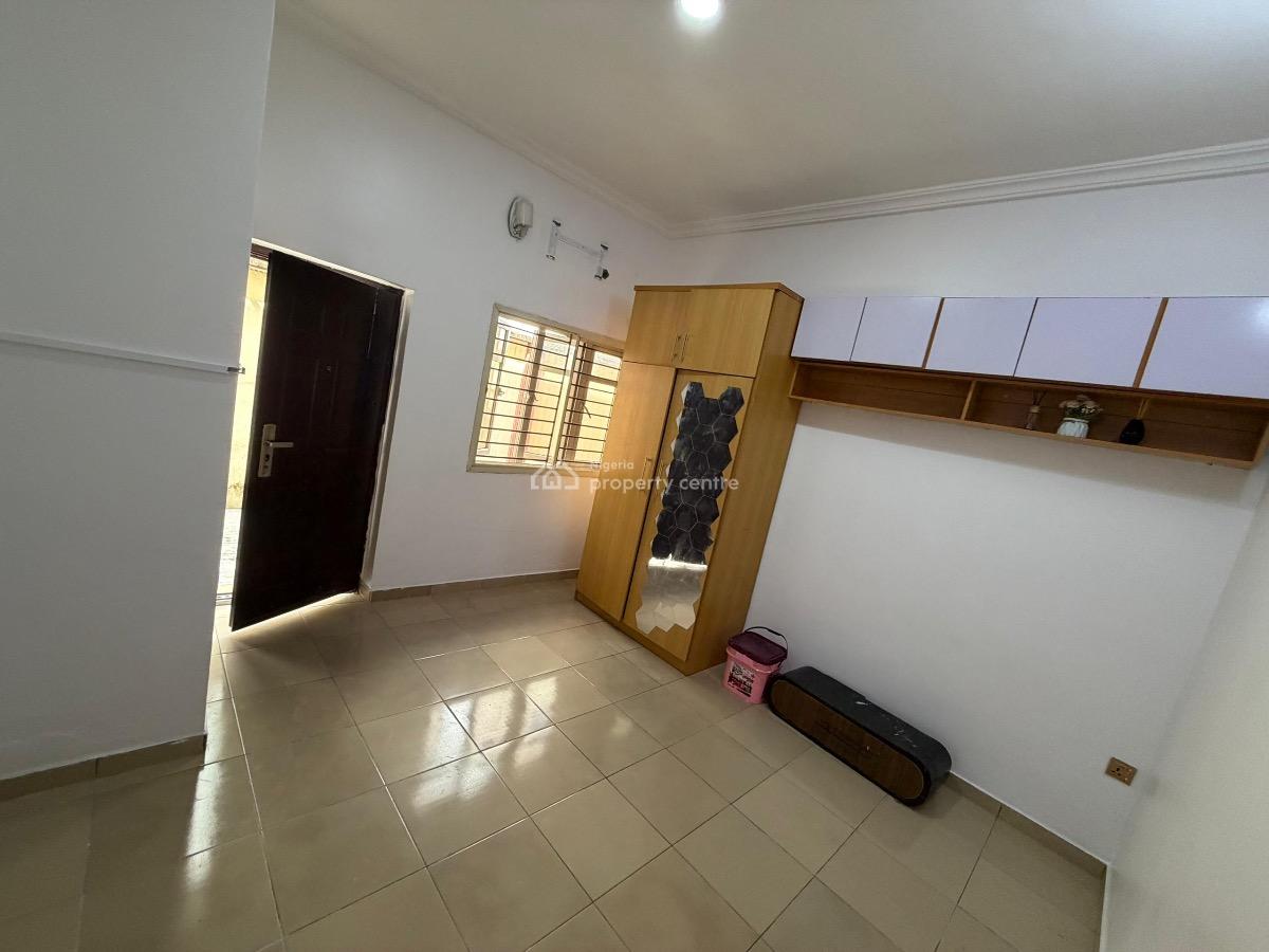 a Nice Room Self Contained in a Serene and Secured Estate, Nike Art Gallery Road, Ikate, Lekki, Lagos, Self Contain (single Rooms) for Rent