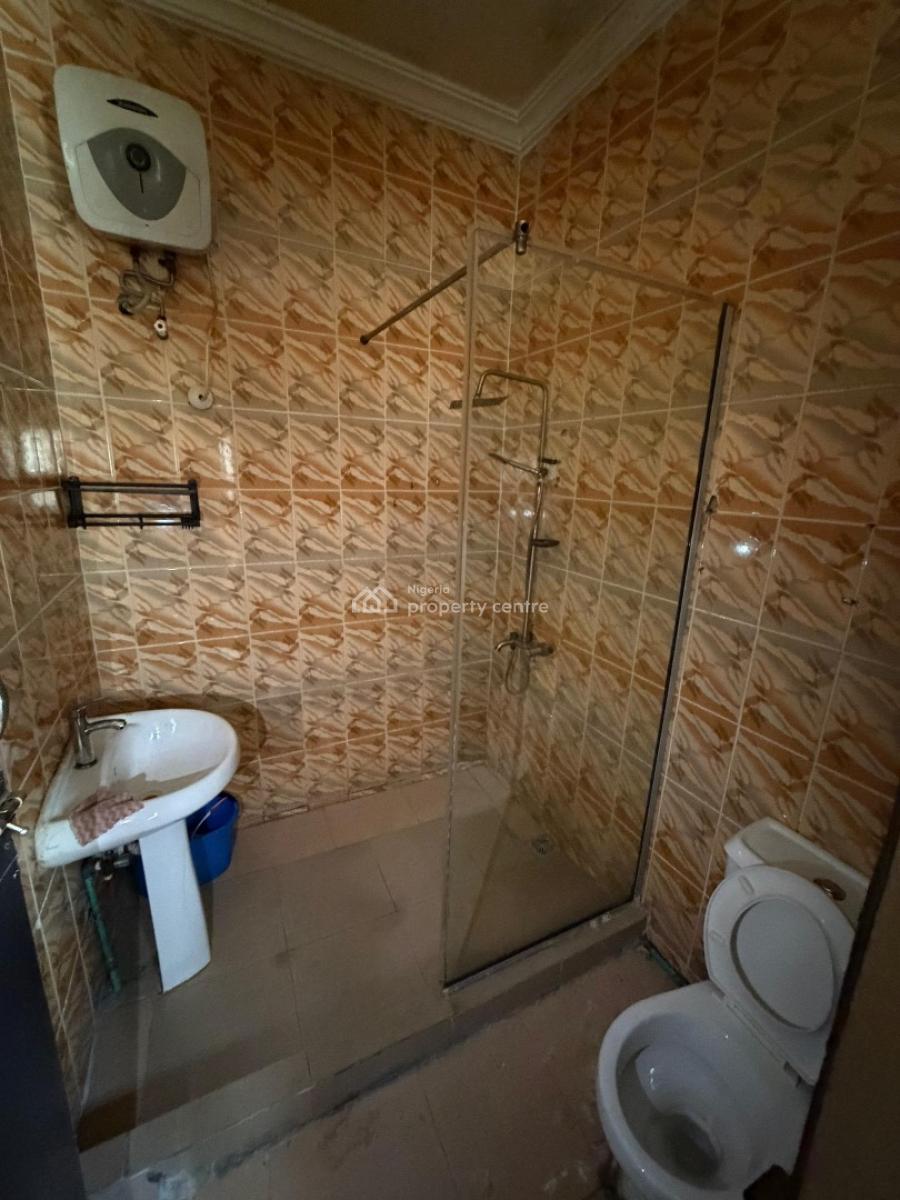 a Nice Room Self Contained in a Serene and Secured Estate, Nike Art Gallery Road, Ikate, Lekki, Lagos, Self Contain (single Rooms) for Rent