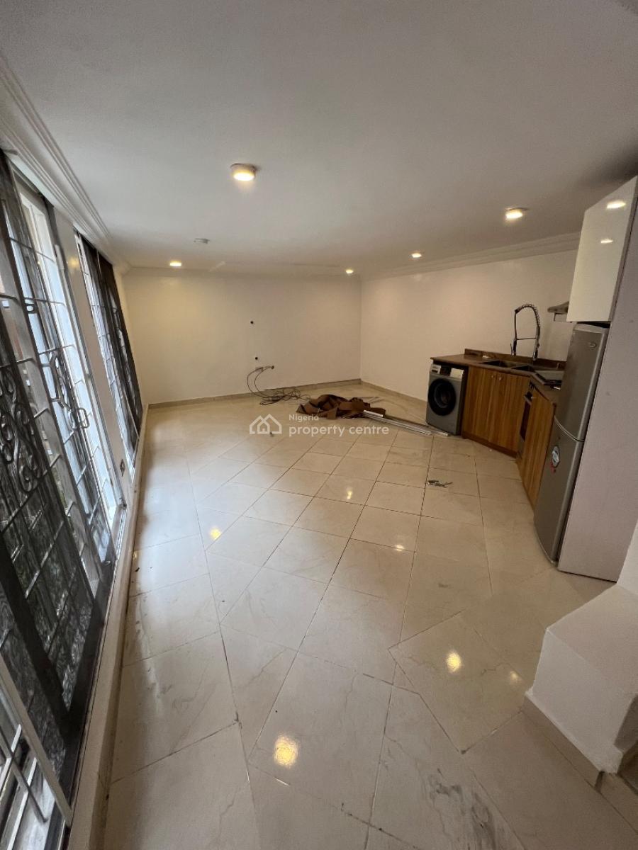 Serviced and Fully Fitted Mini Flat in a High-brow Area, Admiralty Road, Lekki Phase 1, Lekki, Lagos, Mini Flat (room and Parlour) for Rent