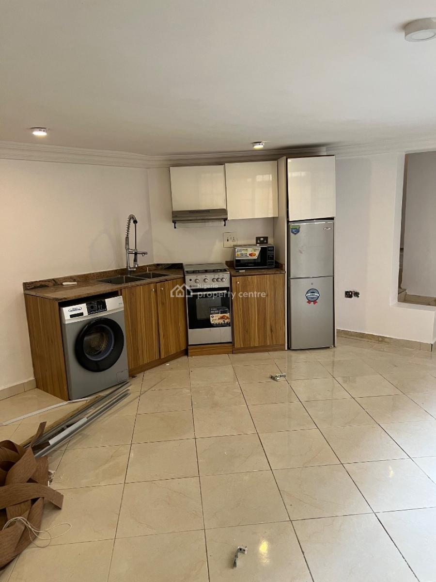 Serviced and Fully Fitted Mini Flat in a High-brow Area, Admiralty Road, Lekki Phase 1, Lekki, Lagos, Mini Flat (room and Parlour) for Rent