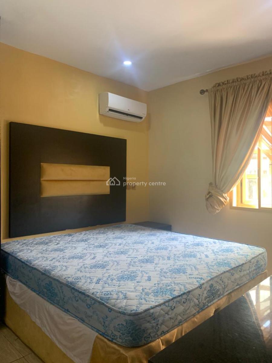 Luxury 3-bedroom Flat +bq with Excellent Facility, Off Palace Road, Lekki Phase 1, Lekki, Lagos, Flat / Apartment for Rent