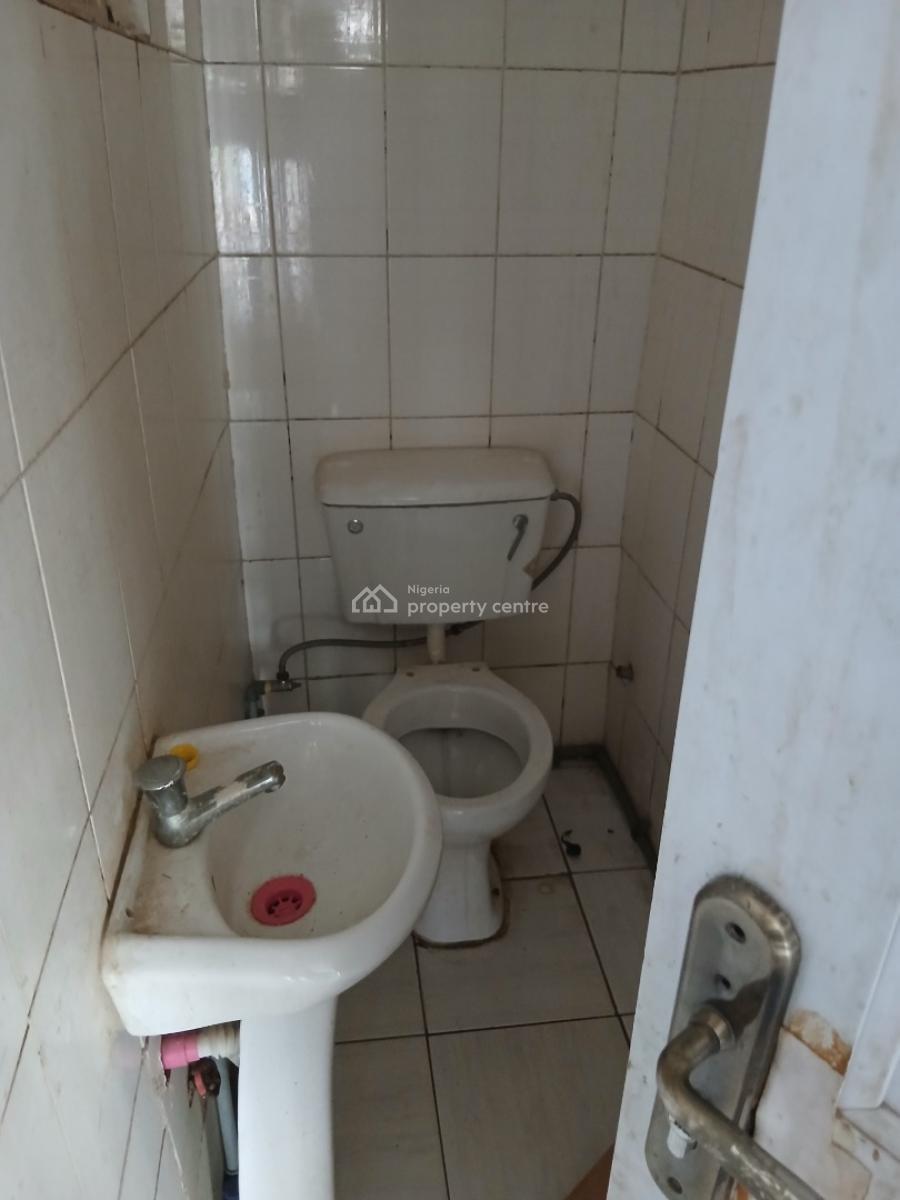 Spacious Shop for Lease, 4th Avenue, Gwarinpa, Abuja, Shop for Rent