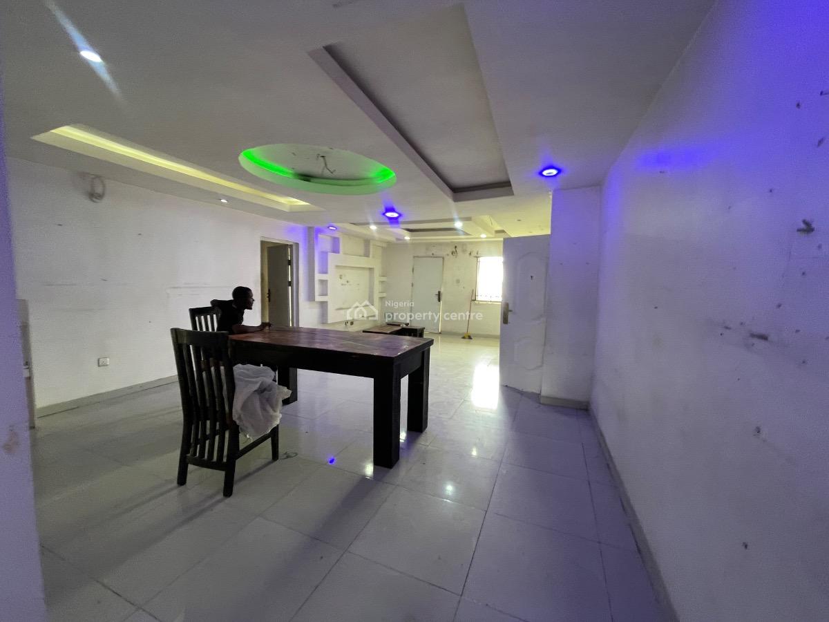 Spacious 3bedrooms Flat, Off Providence Street, Lekki Phase 1, Lekki, Lagos, Flat / Apartment for Rent