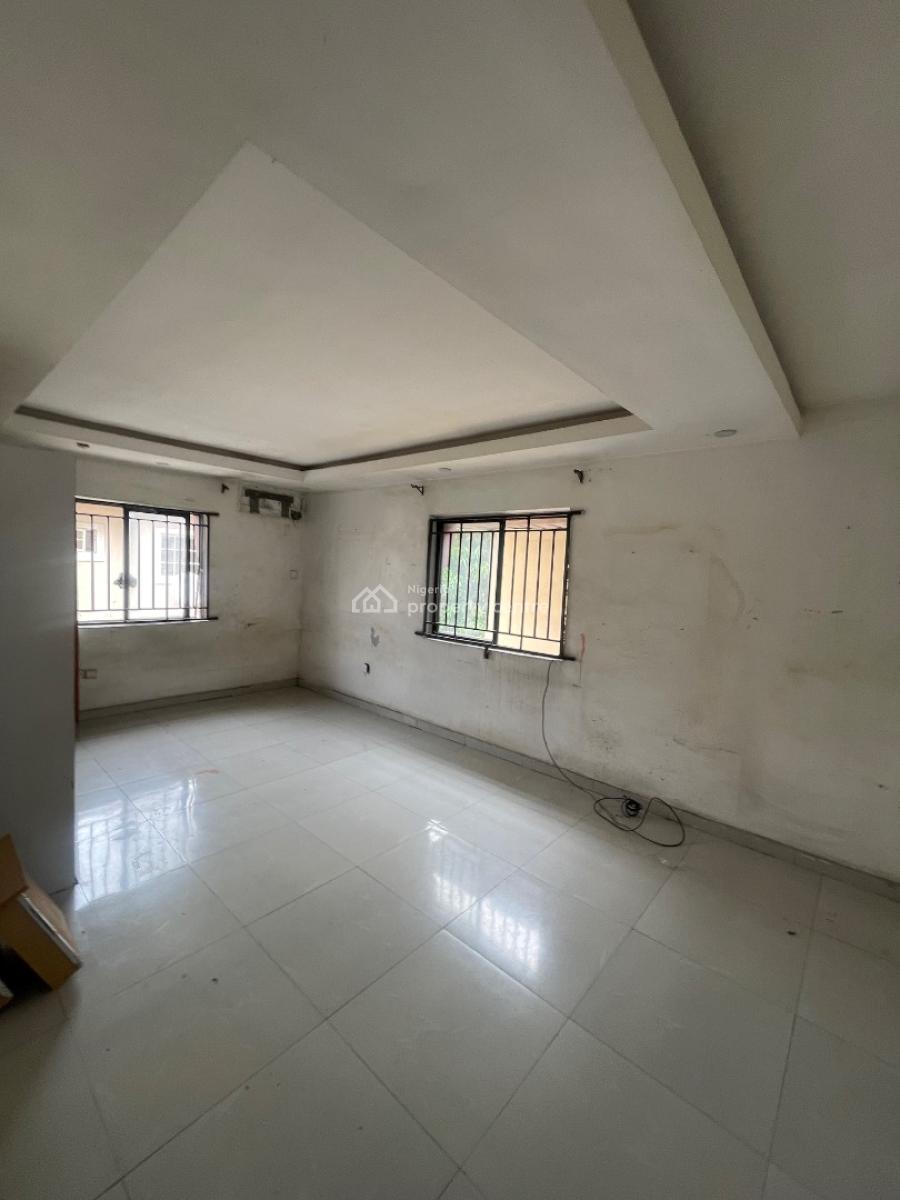 Spacious 3bedrooms Flat, Off Providence Street, Lekki Phase 1, Lekki, Lagos, Flat / Apartment for Rent