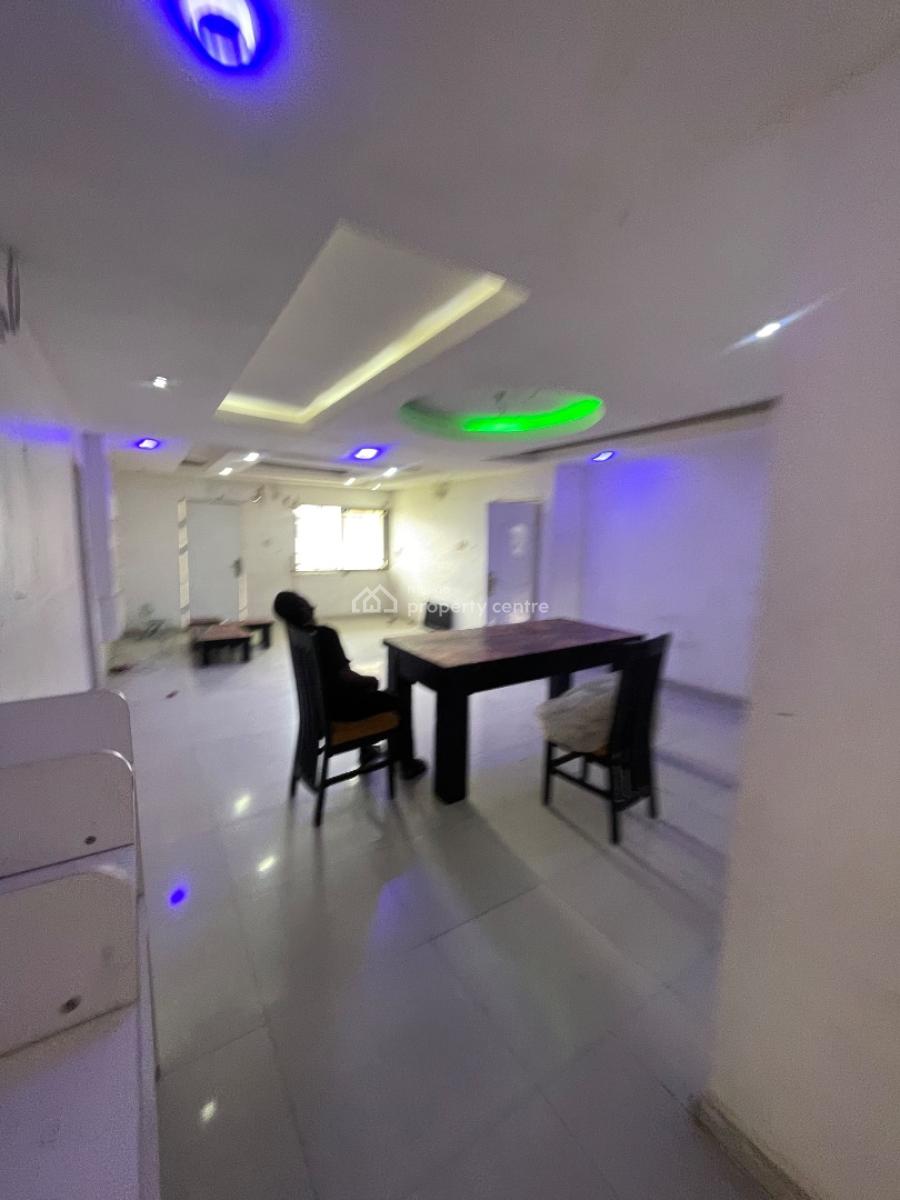 Spacious 3bedrooms Flat, Off Providence Street, Lekki Phase 1, Lekki, Lagos, Flat / Apartment for Rent
