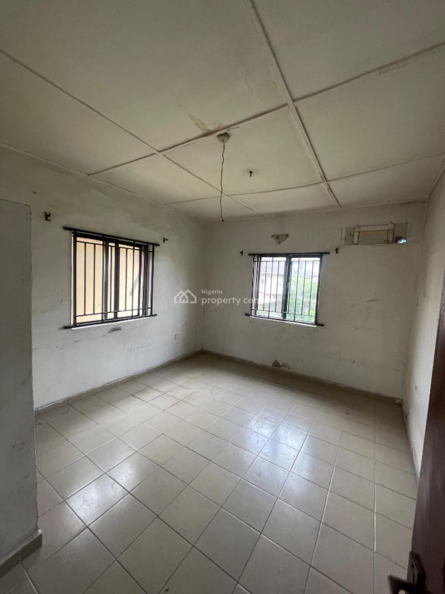 Spacious 3bedrooms Flat, Off Providence Street, Lekki Phase 1, Lekki, Lagos, Flat / Apartment for Rent