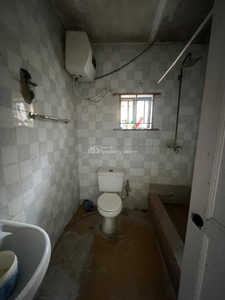 Spacious 3bedrooms Flat, Off Providence Street, Lekki Phase 1, Lekki, Lagos, Flat / Apartment for Rent