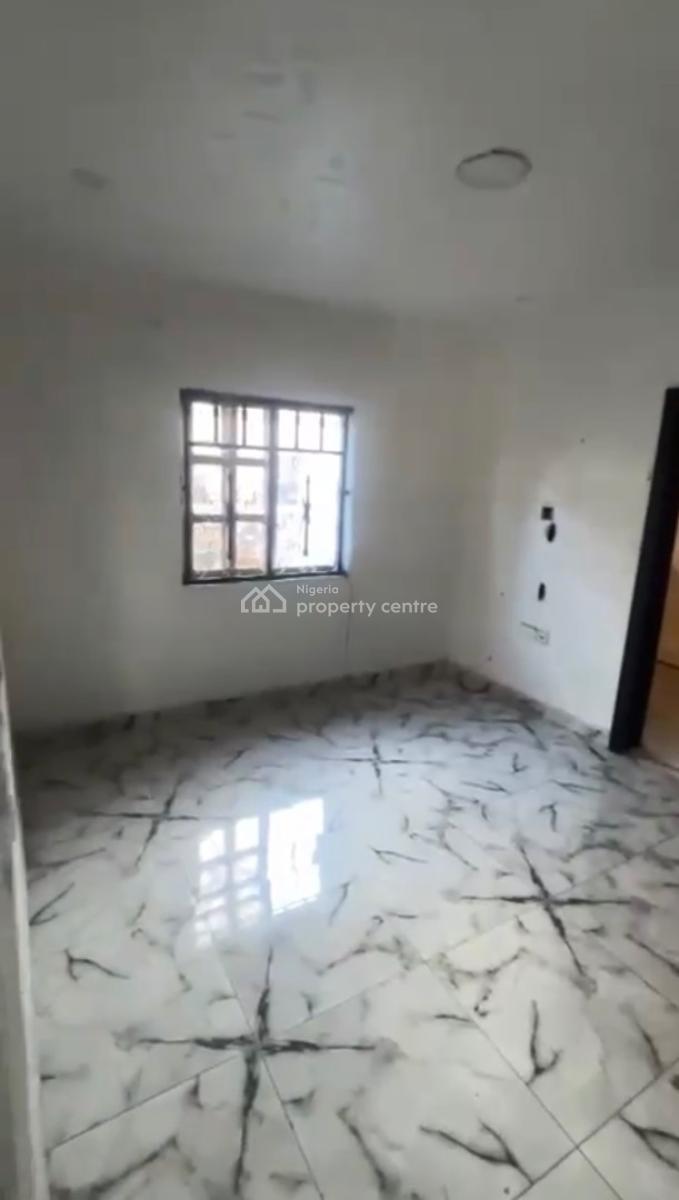Selfcon Available, Lekki Phase 1, Lekki, Lagos, Self Contain (single Rooms) for Rent