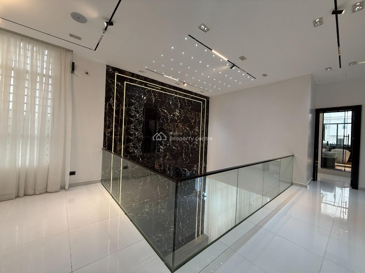 5 Bedroom Apartment  Available at Conservation Rd, Lekki Phase 2, Lekki, Lagos, Flat / Apartment for Sale