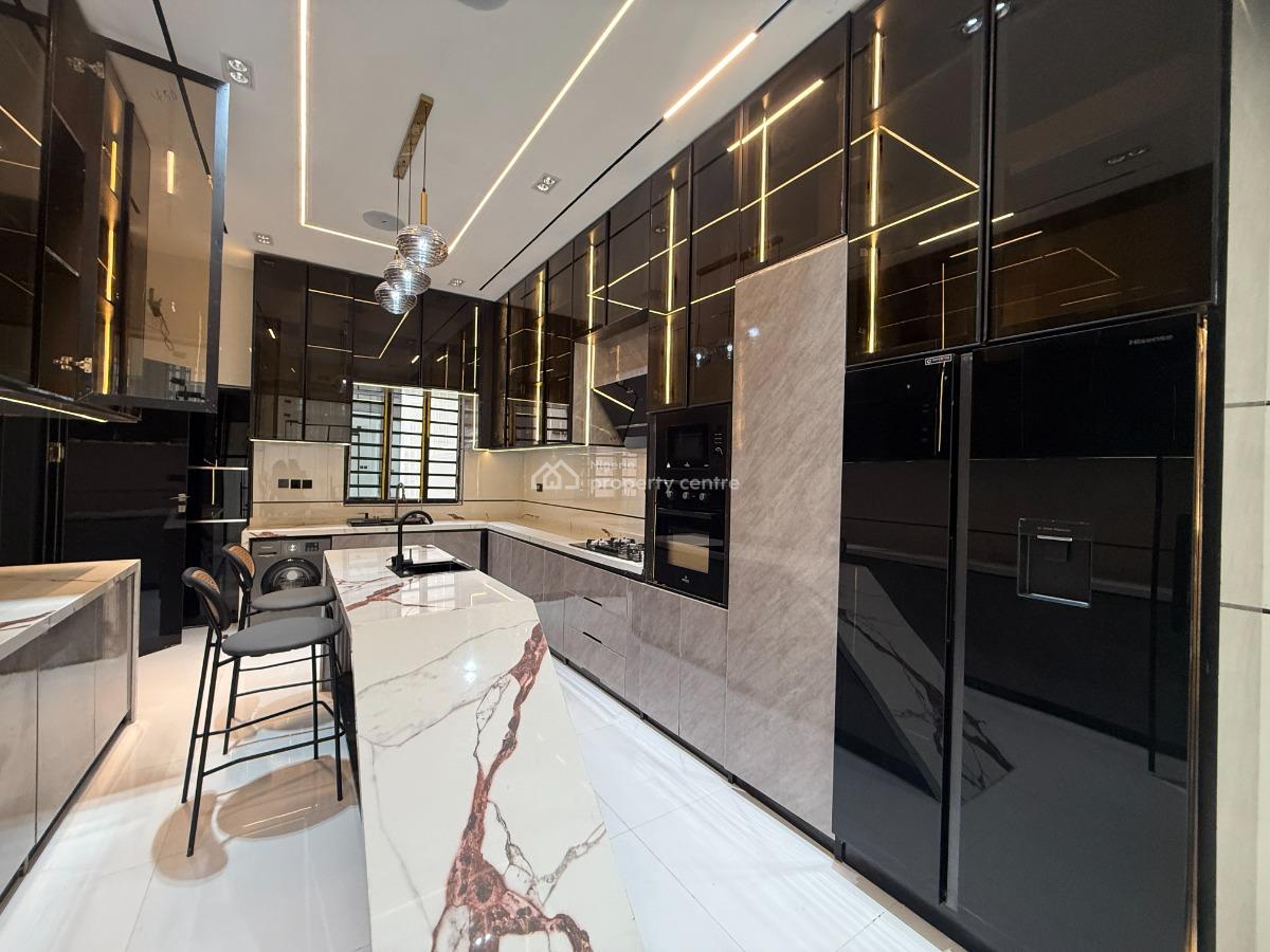 5 Bedroom Apartment  Available at Conservation Rd, Lekki Phase 2, Lekki, Lagos, Flat / Apartment for Sale