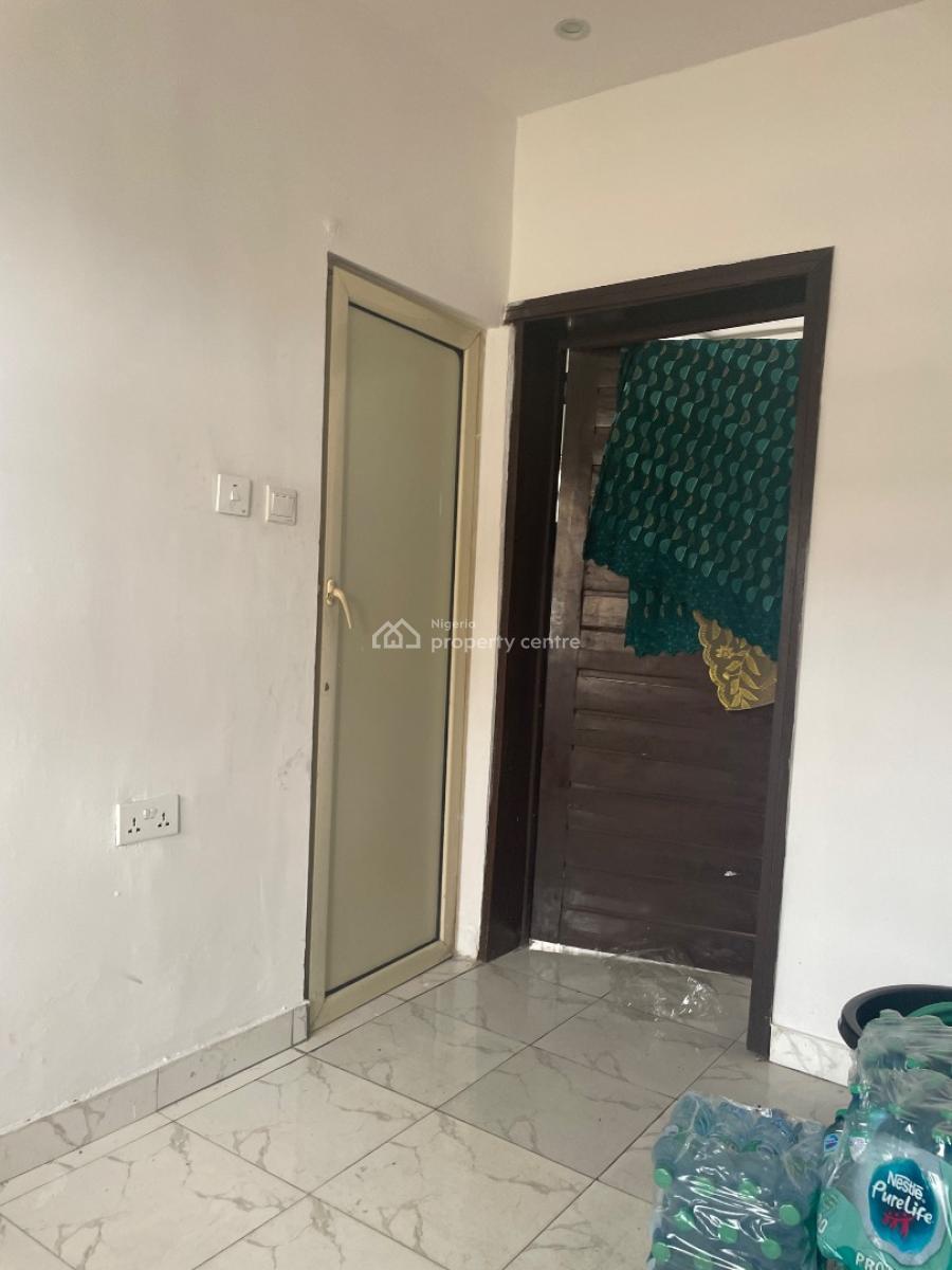 Mini Flat, Ikota Lekki, Lekki, Lagos, Mini Flat (room and Parlour) for Rent