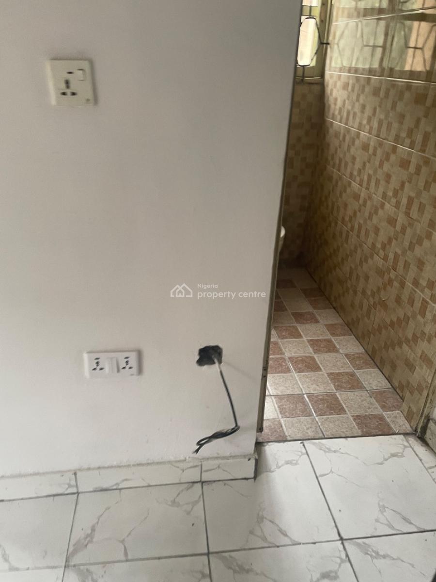 a Room Self, Ikota Lekki, Lekki, Lagos, Self Contain (single Rooms) for Rent