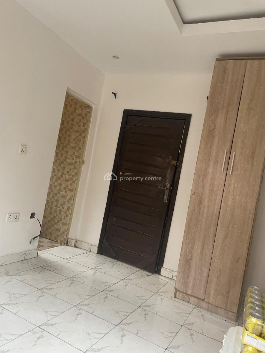 a Room Self, Ikota Lekki, Lekki, Lagos, Self Contain (single Rooms) for Rent