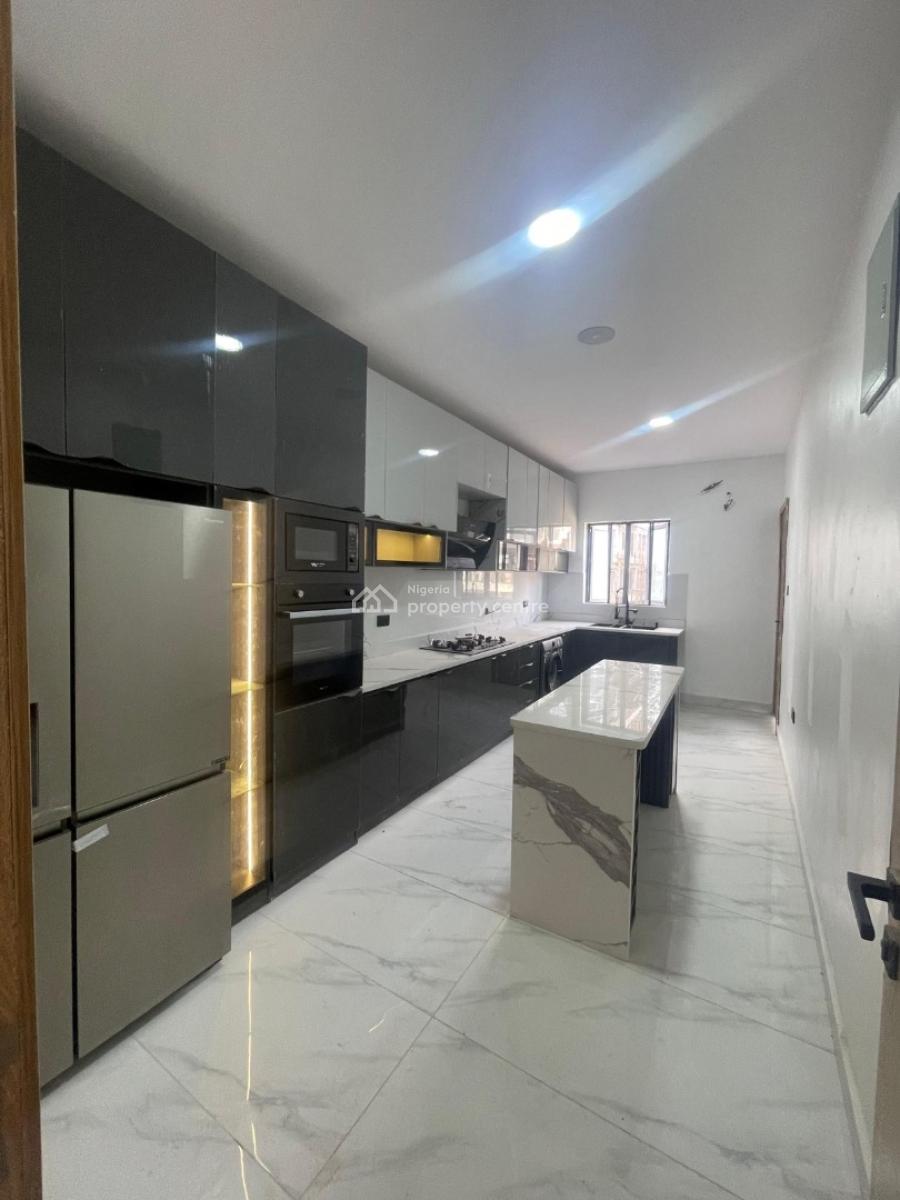 C of O/ Governors Consent/building Approval, Freedom Way, Lekki, Lagos, Flat / Apartment for Sale