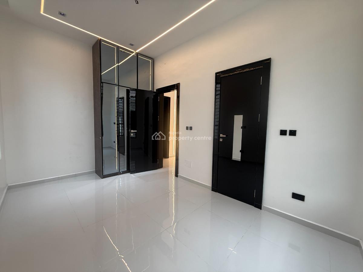 5 Bedroom Apartment Available, Lekki Phase 2, Lekki, Lagos, Detached Duplex for Sale