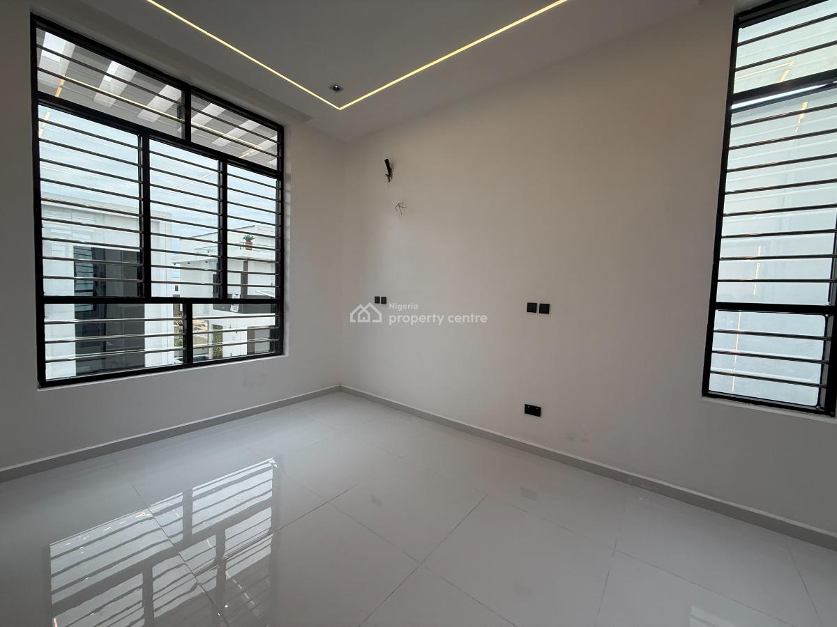 5 Bedroom Apartment Available, Lekki Phase 2, Lekki, Lagos, Detached Duplex for Sale
