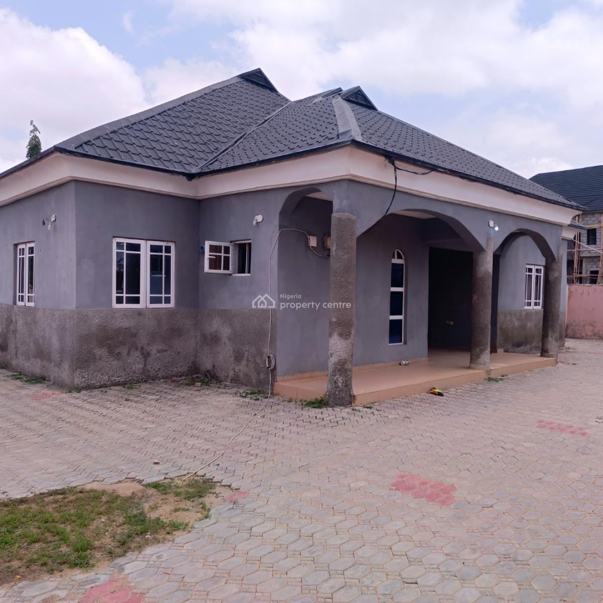 4 Bedrooms Fully Detached Bungalow, Fha (f.h.a), Lugbe District, Abuja, Detached Bungalow for Rent