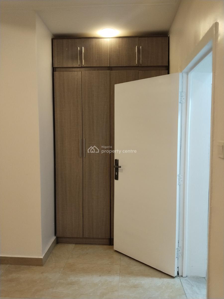 Luxury 2 Bedroom Flat, Off Ilasan New Road, Ilasan, Lekki, Lagos, Flat / Apartment for Rent