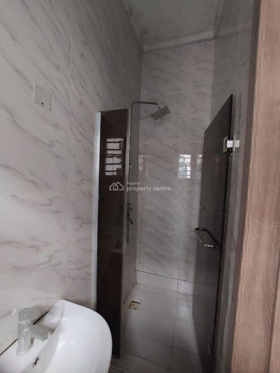 Miniflat with Very Big Kitchen, Royal Pine Gate 1, Orchid Road, Lekki, Lagos, Mini Flat (room and Parlour) for Rent