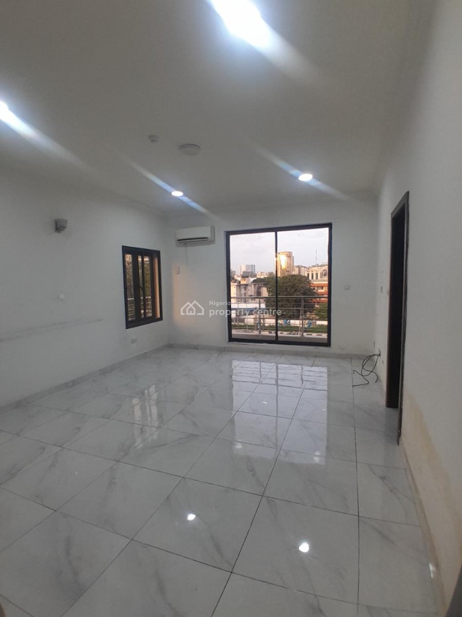 3 Bedrooms with Bq, Off Adeola Odeku Victoria Island, Victoria Island (vi), Lagos, Flat / Apartment for Rent