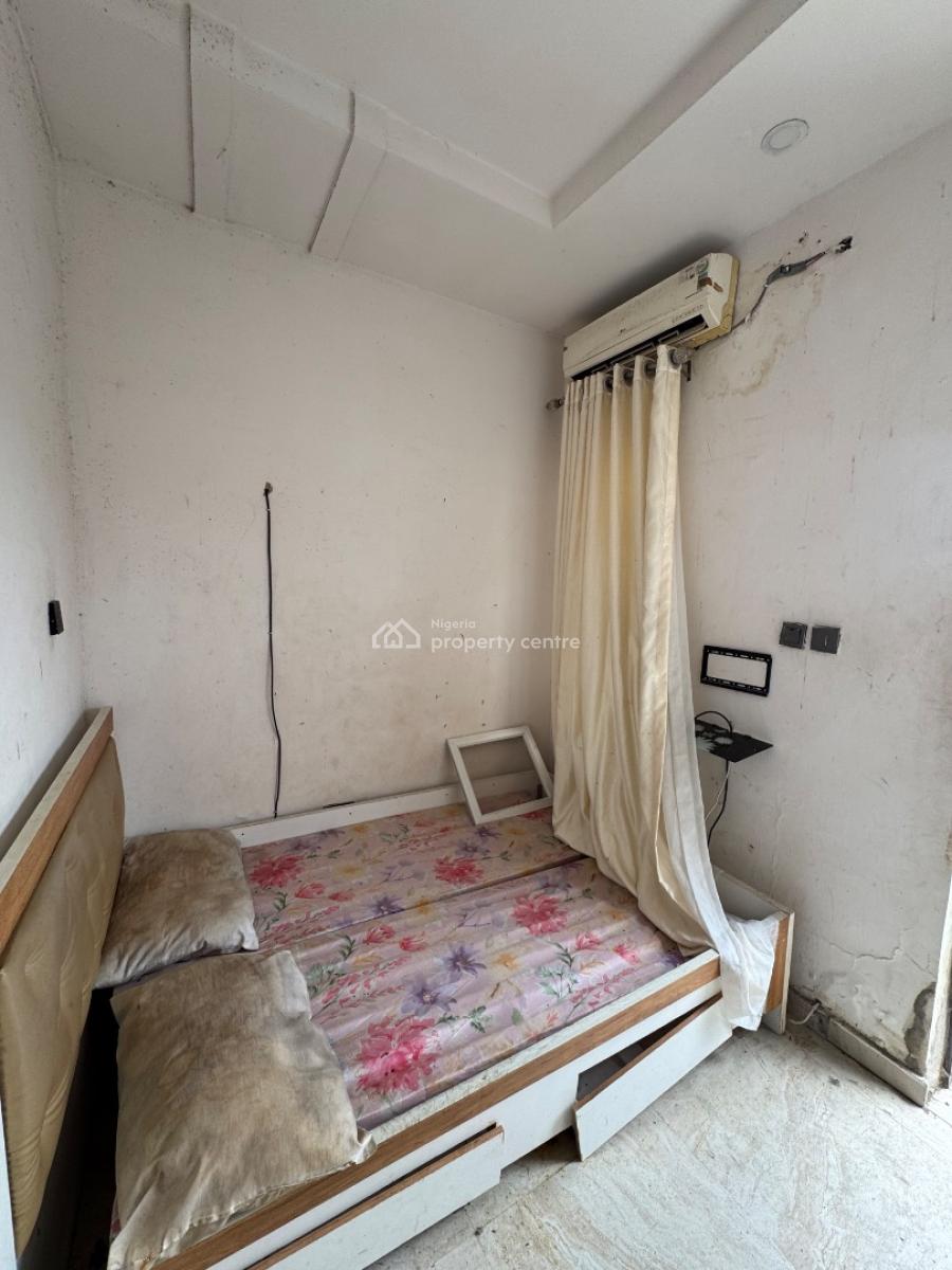 Spacious Boys Quarter Available 700k Orchid, Orchid Road, Lekki, Lagos, Self Contain (single Rooms) for Rent