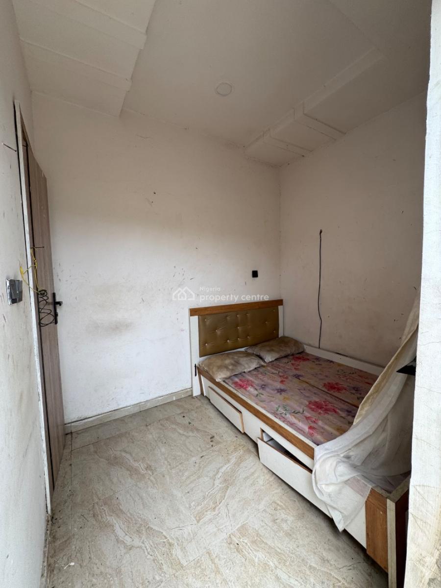 Spacious Boys Quarter Available 700k Orchid, Orchid Road, Lekki, Lagos, Self Contain (single Rooms) for Rent