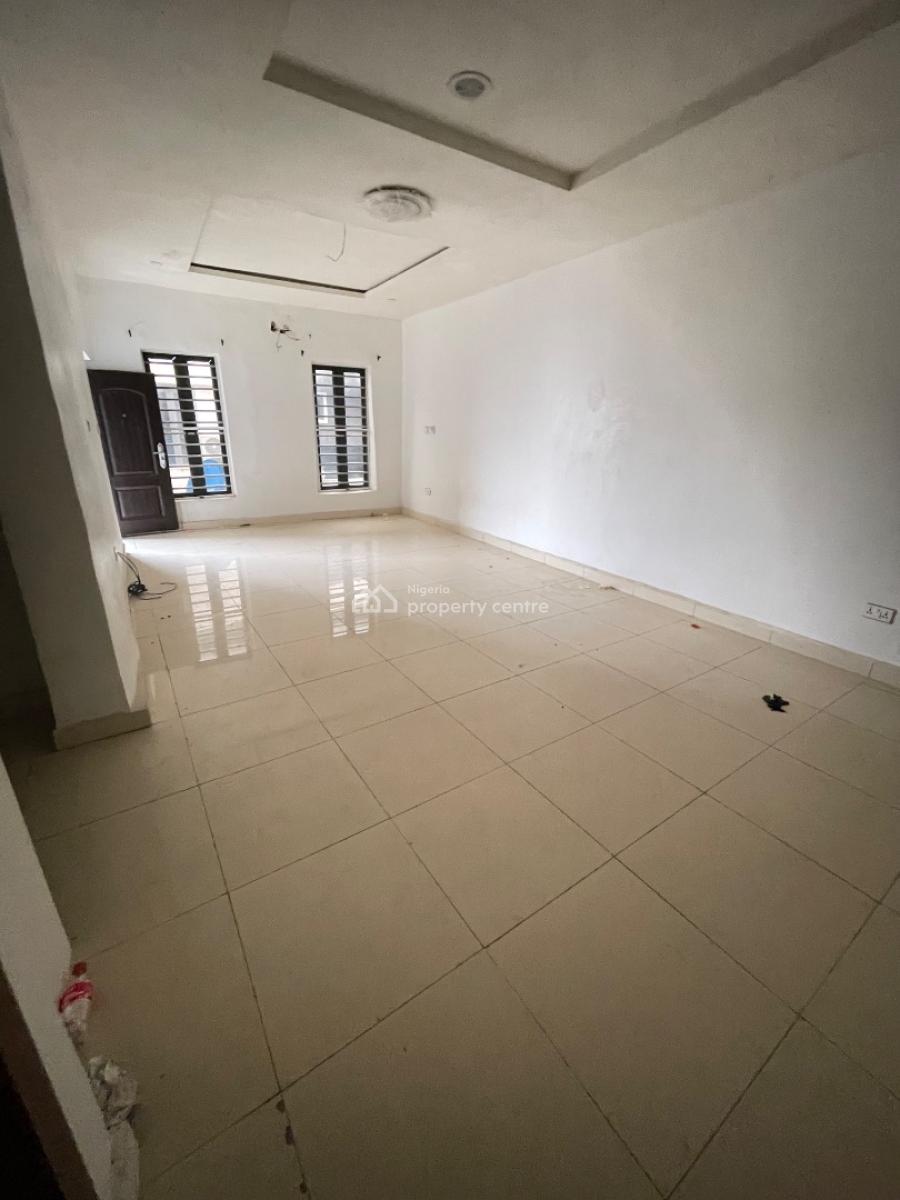 Spacious Four Bedroom Terrace Duplex, Orchid, Royal Pine Estate, Lekki, Lagos, Terraced Duplex for Rent